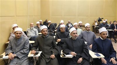 انطلاق محاضرات دورة 