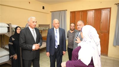 رئيس جامعة الفيوم يتفقد عدد من الكليات والمدن الجامعية
