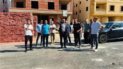 رئيس العبور الجديدة يتفقد مشروع الإسكان الأخضر وسكن لكل المصريين