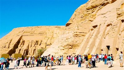 السياحة المصرية تقفز إلى 12 مليار دولار