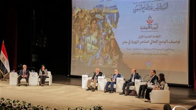 زايد يواصل تحدى المثقفين