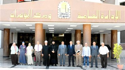 نائب رئيس جامعة أسيوط يستقبل أعضاء لجنة أخلاقيات البحث العلمي