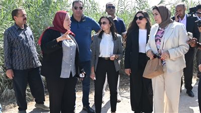 محافظة البحيرة  توجه برصف طرق مركز المحمودية 