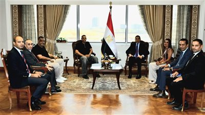 وزير الرياضة يكرم مصطفى عسل وأمينة عرفي بعد تتويجهما ببطولة قطر كلاسيك للاسكواش