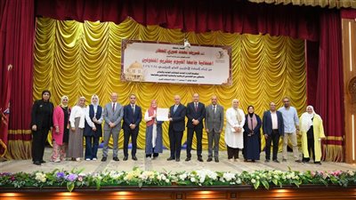 جامعة الفيوم تحتفل بتكريم 56 متفوق من أبناء الإداريين تقديرًا لتميزهم