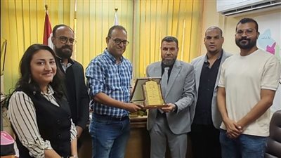 أطباء العلاج الطبيعي بقنا يهنئون وكيل الصحة لتوليه مهام المنظومة الصحية