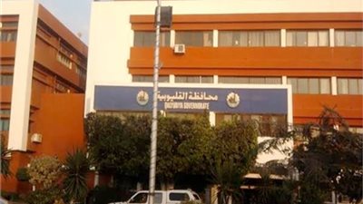 أهالي أرض الوزير بالخَانكة يستغيثون برئيس المدينة.. أعمدة إنارة معطلة ومطالب بصيانة شاملة