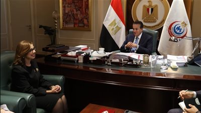 وزيرة الصحة وسفيرة مصر لدى سنغافورة يبحثان نقل تكنولوجيا التصنيع الحديثة في الأدوية
