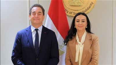وزيرة التضامن الاجتماعي تلتقي السفير الفرنسي بالقاهرة لبحث سبل التعاون المشترك