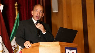 عميد قصر العيني: نحرص على الدعم النفسي للطلاب