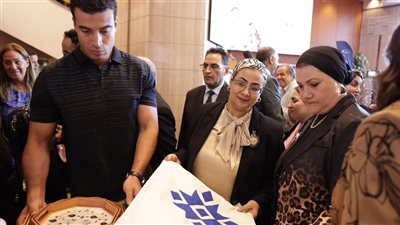 أمل عمار تتفقد «ديارنا» وتؤكد أهمية دعم الحرف التراثية وتمكين السيدات اقتصاديًا