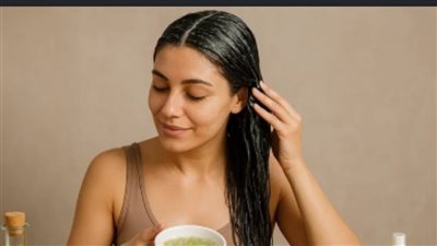 ودعي تساقط الشعر.. وصفات للتغذية والتطويل 