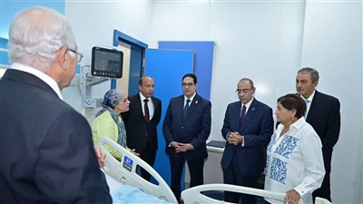 رئيس جامعة القاهرة: نحرص على توفير رعاية صحية متقدمة في قصر العيني