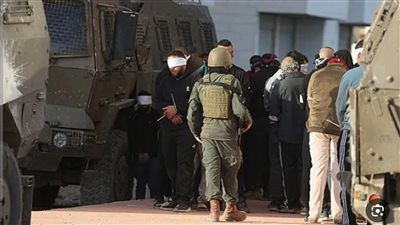 قوات الاحتلال تعتقل 3 فلسطينيين