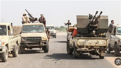 عاجل.. القوات اليمنية تعلن السيطرة على قمة جبل نمان ودار الكافر