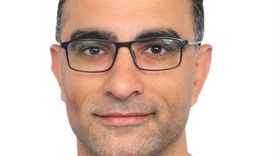 أحمد سعيد: الوقاية والتأهيل الحركي سر الوقاية من آلام العمود الفقري المزمنة