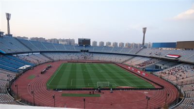 بالصور..الجماهير تزحف إلى استاد القاهرة لمؤازرة منتخب مصر أمام أنجولا
