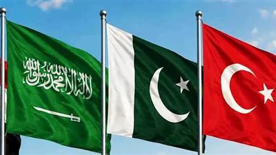 السعودية وتركيا وباكستان يبحثون تعزيز الدفاع المشترك في اجتماع عاجل لرؤساء الأركان