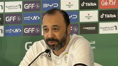 المدرب طارق السكتيوي، المدير الفني لمنتخب عمان