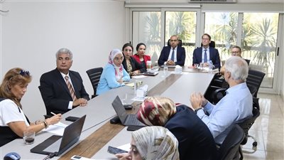 رئيس جهاز تنظيم إدارة المخلفات يترأس الاجتماع الأول لمشروع مبادرة صناعة تدوير الإلكترونيات