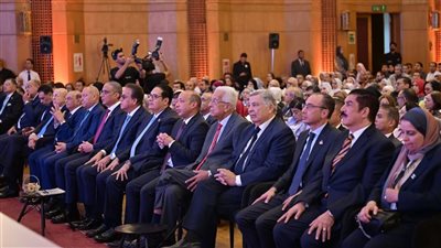 رئيس جامعة القاهرة يشهد افتتاح المؤتمر العلمي السنوي لقصر العيني (صور) 