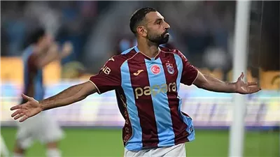 رئيس بشكتاش يعلق على انتقال محمد صلاح إلى طرابزون 