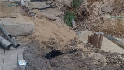 تحركات لفرق الطوارئ بالفيوم لإصلاح كسر خط الصرف الصحي بمنطقة تقسيم فلة