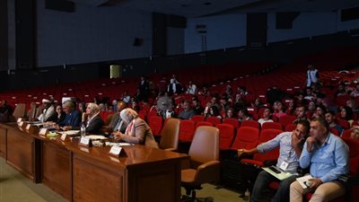 كورال جامعة المنصورة يتألق في أسبوع شباب الجامعات