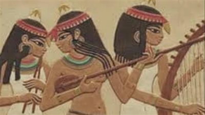 اللعب على الآلات الموسيقية لدى المصريين القدماء 