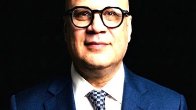 أيمن سليمان: حظر تمويل الذهب يحد من مخاطر الائتمان 