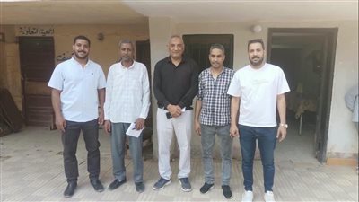 وكيل نجع حمادي التعليمية يتابع انضباط المدارس.. ويشدد على تفعيل الزي الموحد