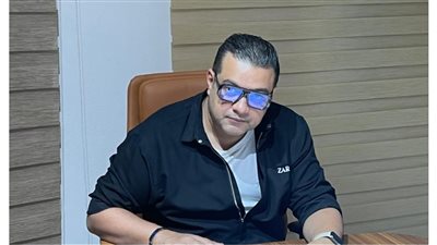 منع الإعلامي أحمد عبدالعزيز من الظهور أسبوعين بسبب شكوى نقيب الموسيقيين