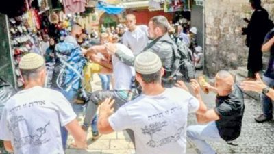 اليهود يرقصون احتفالاً بـ«عيد العرش» فى الأقصى 