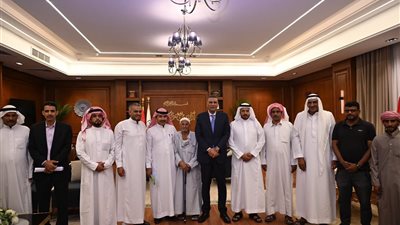 لبحث مطالب المواطنين.. محافظ جنوب سيناء يلتقي أعضاء مجلسي النواب والشيوخ ومشايخ وعواقل 