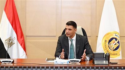 وزير الصناعة: السيارات بوابة لتعميق التصنيع وزيادة التكامل الصناعي بين مصر وأفريقيا