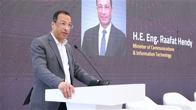 المهندس رأفت هندي وزير الاتصالات وتكنولوجيا المعلومات 