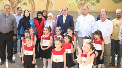 محافظ المنيا يعلن افتتاح منشآت تعليمية جديدة وطرح 14 مدرسة خلال أكتوبر