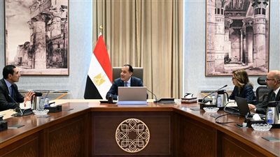 مدبولى يستعرض محاور جلستي حوار رعاية الموهوبين وإتاحة الفرص للشباب لصناعة التأثير