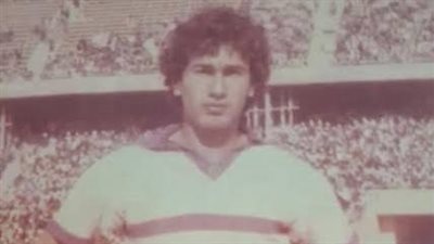 نصر إبراهيم.. حكاية “غول الزمالك” الذي صنع المجد الأفريقي واعتزل مبكرًا بسبب الإصابات