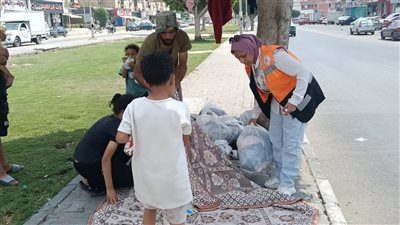 وزارة التضامن توفر الرعاية لأب و5 أبناء بعد معاناة في الشارع بالإسماعيلية