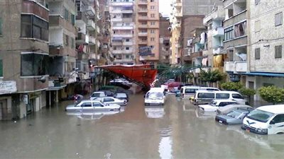إحالة مسئولي محطة صرف سموحة بالإسكندرية للتحقيق