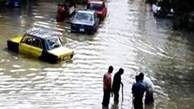 هنري يحيل مسئولي 