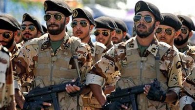قائد الجـيش الإيرانى يطلب من الإعلام دعم الحكومة