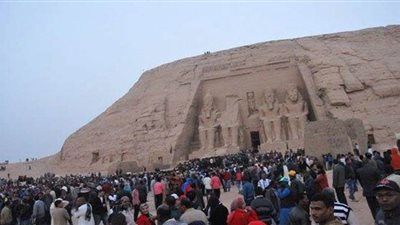 شاهد.. الشمس تغيب عن وجه رمسيس وتسطع في 