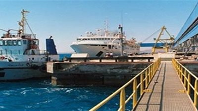فتح بوغازي الإسكندرية والدخيلة أمام حركة الملاحة لتحسن الأحوال الجوية