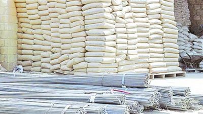 طن الأسمنت يرتفع 30 % والحديد 6 % .. والمواطن يكتوى بالغلاء