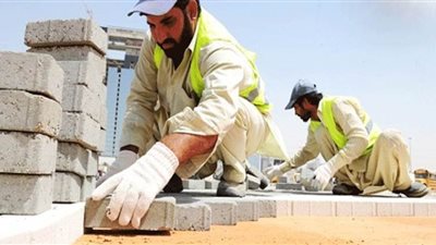 السعودية تمنع العمل في ذروة النهار