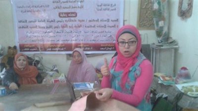 ورشة لتدريب الفتيات على صناعة الجلود بالمنيا
