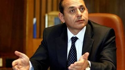 البنك الأهلي يرفع سعر شراء الدولار