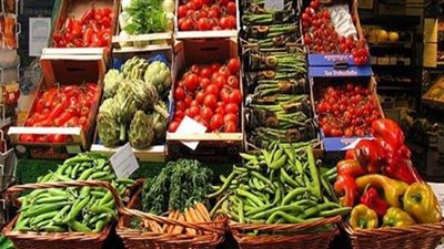 بالفيديو.. ارتفاع أسعار الخضروات والفاكهة بسوق الجملة